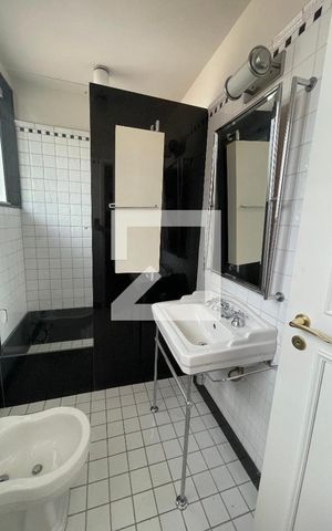Casa à venda com 400m², 4 quartos e 5 vagas Casa à venda com 400m², 4 quartos e 5 vagasbanheiro da suíte 3