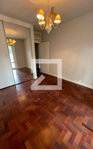 Casa à venda com 400m², 4 quartos e 5 vagas Casa à venda com 400m², 4 quartos e 5 vagasQuarto 3