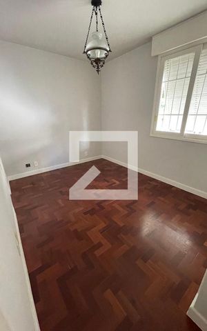 Casa à venda com 400m², 4 quartos e 5 vagas Casa à venda com 400m², 4 quartos e 5 vagasSuíte 4