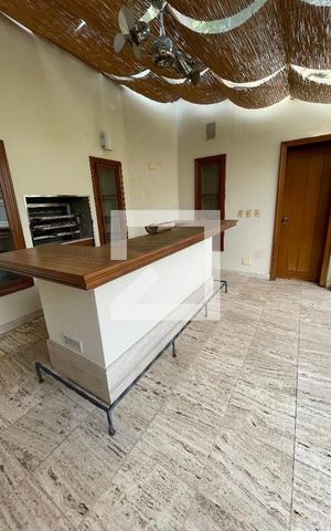 Casa à venda com 400m², 4 quartos e 5 vagas Casa à venda com 400m², 4 quartos e 5 vagasChurrasqueira