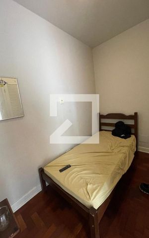 Casa à venda com 400m², 4 quartos e 5 vagas Casa à venda com 400m², 4 quartos e 5 vagasQuarto de Serviço