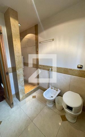 Casa à venda com 400m², 4 quartos e 5 vagas Casa à venda com 400m², 4 quartos e 5 vagasbanheiro suíte master