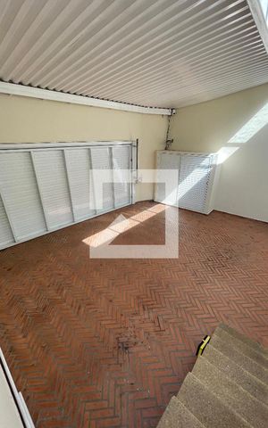 Casa à venda com 400m², 4 quartos e 5 vagas Casa à venda com 400m², 4 quartos e 5 vagasgaragem 2