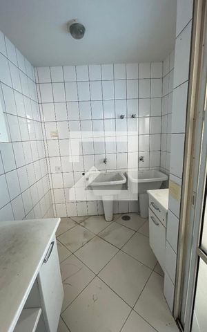 Casa à venda com 400m², 4 quartos e 5 vagas Casa à venda com 400m², 4 quartos e 5 vagasLavanderia