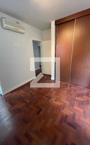 Casa à venda com 400m², 4 quartos e 5 vagas Casa à venda com 400m², 4 quartos e 5 vagasSuíte 3