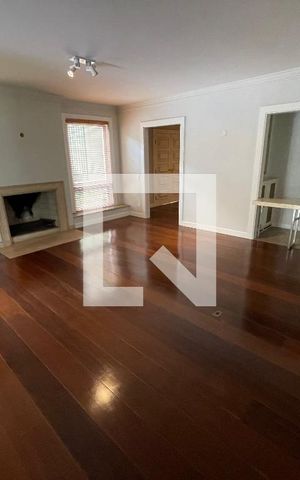 Casa à venda com 400m², 4 quartos e 5 vagas Casa à venda com 400m², 4 quartos e 5 vagasSala 2