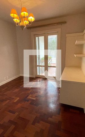 Casa à venda com 400m², 4 quartos e 5 vagas Casa à venda com 400m², 4 quartos e 5 vagasSuíte 2