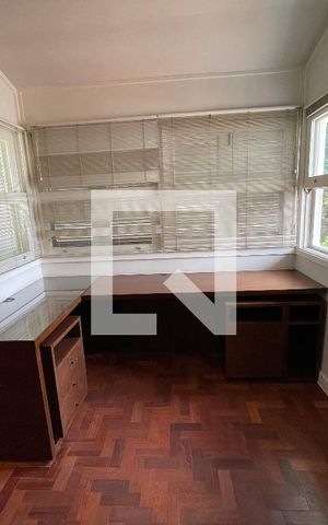 Casa à venda com 400m², 4 quartos e 5 vagas Casa à venda com 400m², 4 quartos e 5 vagasSuíte 3
