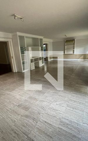 Casa à venda com 400m², 4 quartos e 5 vagas Casa à venda com 400m², 4 quartos e 5 vagasSala 1