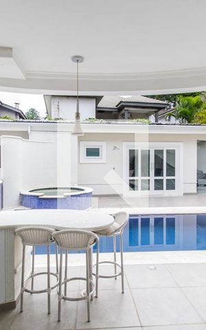 Casa de condomínio à venda com 435m², 5 quartos e 4 vagasCozinha