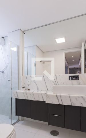 Apartamento à venda com 51m², 2 quartos e 1 vaga Apartamento à venda com 51m², 2 quartos e 1 vagaBanheiro