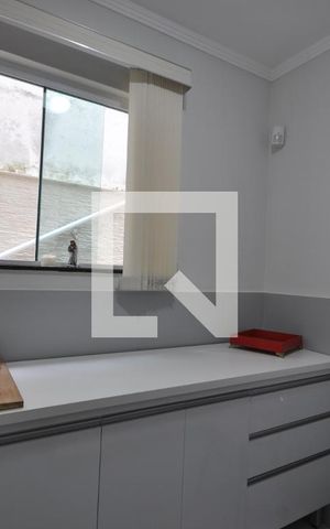 Casa à venda com 200m², 3 quartos e 4 vagasQuarto de Serviço