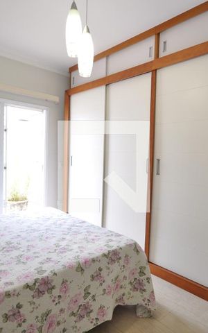 Casa à venda com 200m², 3 quartos e 4 vagasSuíte 3