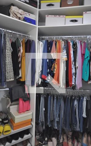 Casa à venda com 200m², 3 quartos e 4 vagasCloset