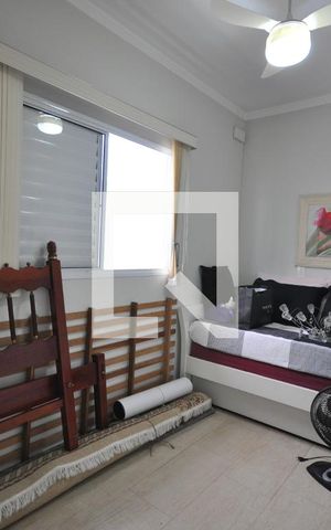 Casa à venda com 200m², 3 quartos e 4 vagasSuíte 2