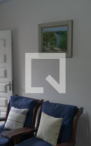 Casa para alugar com 250m², 3 quartos e 4 vagas Casa para alugar com 250m², 3 quartos e 4 vagasSala