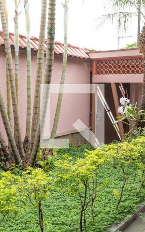 Casa para alugar com 250m², 3 quartos e 4 vagas Casa para alugar com 250m², 3 quartos e 4 vagasJardim