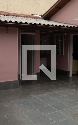 Casa para alugar com 250m², 3 quartos e 4 vagas Casa para alugar com 250m², 3 quartos e 4 vagasQuintal