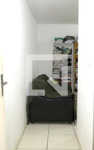 Apartamento à venda com 64m², 2 quartos e 1 vagaCorredor Entrada