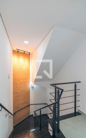 Apartamento para alugar com 86m², 2 quartos e 1 vaga Apartamento para alugar com 86m², 2 quartos e 1 vagaHall do Andar
