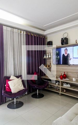 Casa à venda com 144m², 3 quartos e 2 vagas Casa à venda com 144m², 3 quartos e 2 vagasSala
