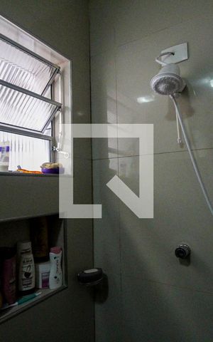 Casa à venda com 144m², 3 quartos e 2 vagas Casa à venda com 144m², 3 quartos e 2 vagasBanheiro da Suíte