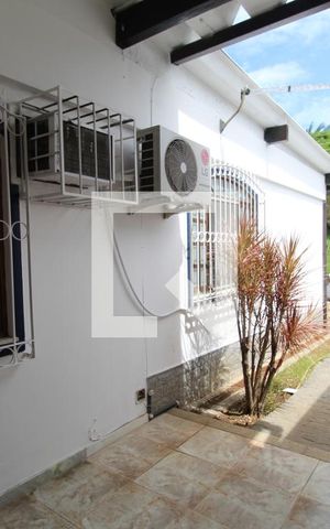 Casa para alugar com 298m², 3 quartos e 1 vagaEntrada que tem acesso a sala