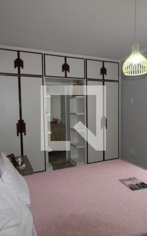 Casa para alugar com 298m², 3 quartos e 1 vagaSuíte 2