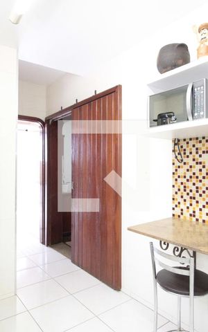 Casa para alugar com 326m², 4 quartos e 4 vagasCozinha