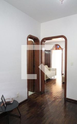 Casa para alugar com 326m², 4 quartos e 4 vagasBiblioteca