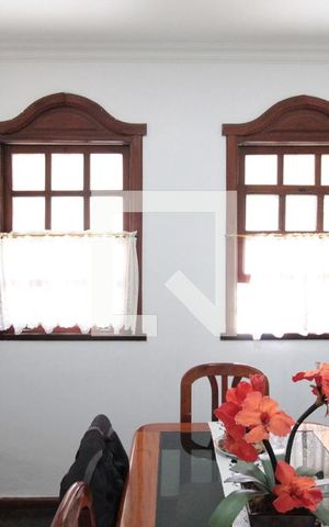Casa para alugar com 326m², 4 quartos e 4 vagasCopa