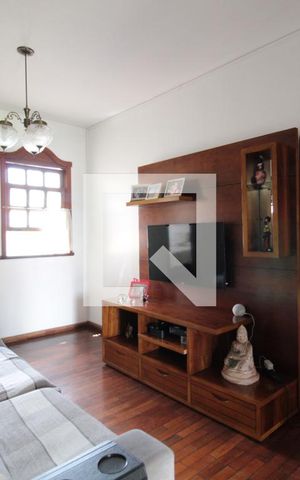 Casa para alugar com 326m², 4 quartos e 4 vagasSala de TV