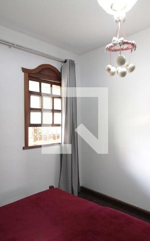 Casa para alugar com 326m², 4 quartos e 4 vagasQuarto 1