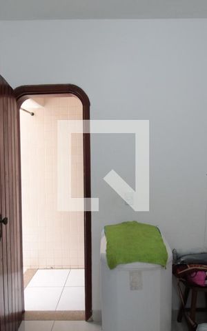Casa para alugar com 326m², 4 quartos e 4 vagasQuarto de Serviço
