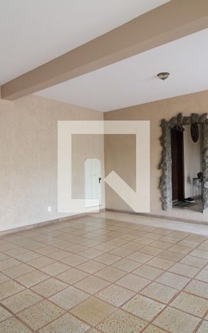 Casa para alugar com 326m², 4 quartos e 4 vagasÁrea Externa