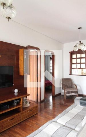 Casa para alugar com 326m², 4 quartos e 4 vagasSala de TV