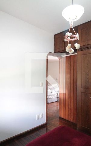 Casa para alugar com 326m², 4 quartos e 4 vagasQuarto 1