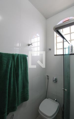 Casa para alugar com 326m², 4 quartos e 4 vagasBanheiro da Suite