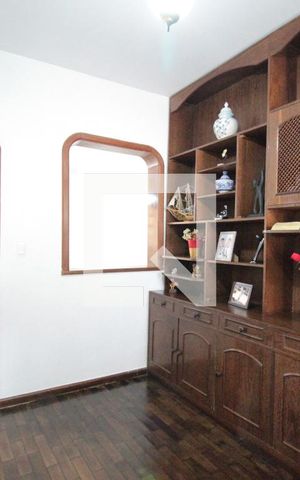 Casa para alugar com 326m², 4 quartos e 4 vagasBiblioteca