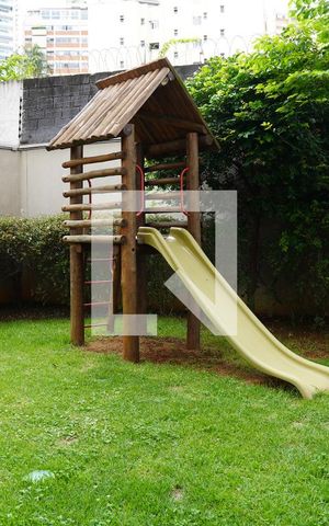 Studio para alugar com 30m², 1 quarto e 1 vagaPlayground