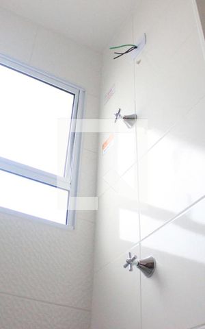 Apartamento para alugar com 42m², 2 quartos e sem vagaBanheiro