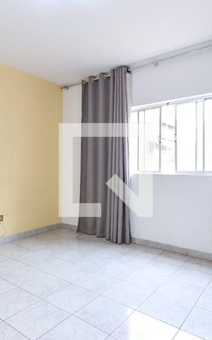 Apartamento para alugar com 40m², 1 quarto e 1 vaga Apartamento para alugar com 40m², 1 quarto e 1 vagaSala
