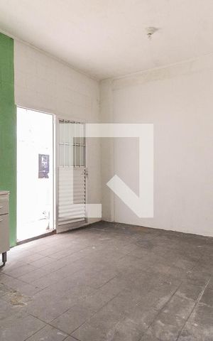 Casa para alugar com 21m², 1 quarto e sem vaga Casa para alugar com 21m², 1 quarto e sem vagaSala/ Quarto/ Cozinha