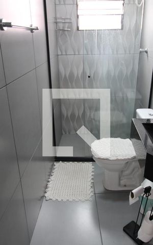 Casa à venda com 143m², 2 quartos e 2 vagasBanheiro