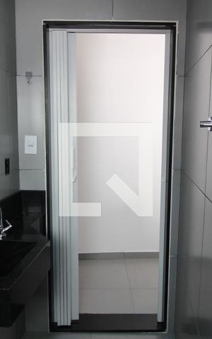 Casa à venda com 143m², 2 quartos e 2 vagasBanheiro