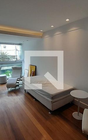 Apartamento para alugar com 120m², 4 quartos e 2 vagas Apartamento para alugar com 120m², 4 quartos e 2 vagasSala