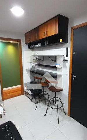 Apartamento para alugar com 120m², 4 quartos e 2 vagas Apartamento para alugar com 120m², 4 quartos e 2 vagasCozinha