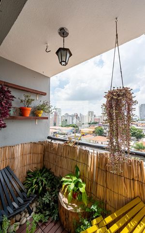 Apartamento à venda com 60m², 2 quartos e 1 vaga Apartamento à venda com 60m², 2 quartos e 1 vagaVaranda