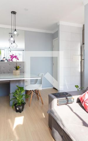 Apartamento à venda com 40m², 2 quartos e sem vaga Apartamento à venda com 40m², 2 quartos e sem vagaSala