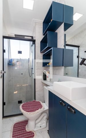 Apartamento à venda com 40m², 2 quartos e sem vaga Apartamento à venda com 40m², 2 quartos e sem vagaBanheiro